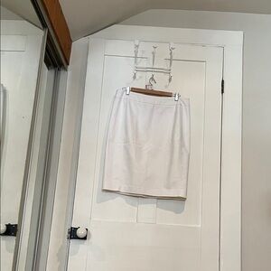 #23, Classic White Women's Pencil Skirt